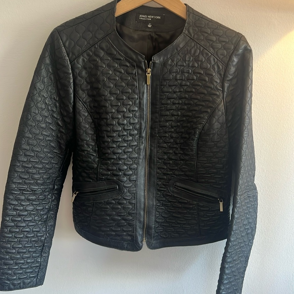Vintage Jones New York Black Leather Jacket size Small